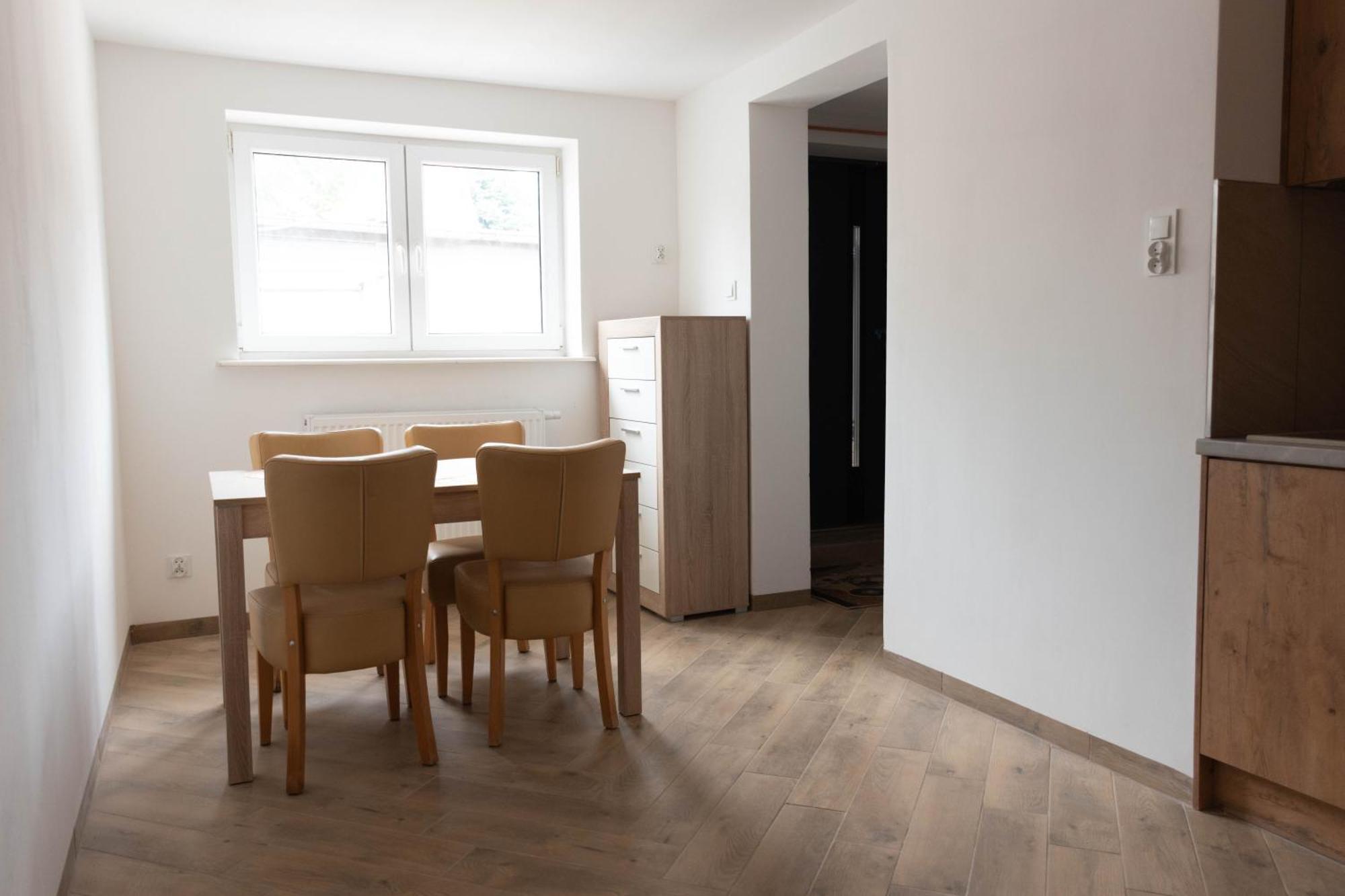 Dom Przy Swierku Apartment *